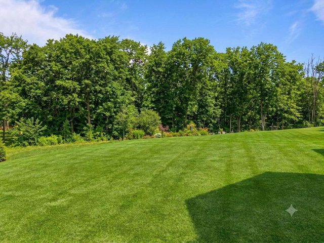 1740 Cobblestone COURT, Lake Geneva, WI 53147