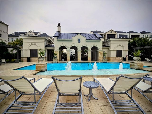 949 Dunleigh Meadows Lane, Houston, TX 77055