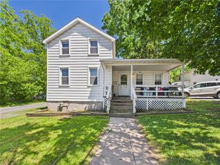 17 Perrine Street, Auburn, NY 13021