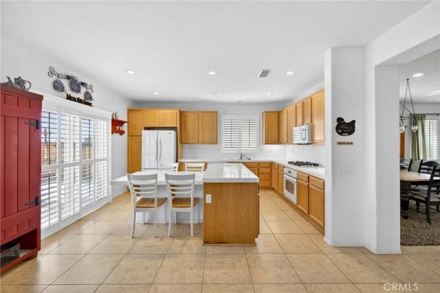 12312 Dandelion Way, Victorville, CA 92392