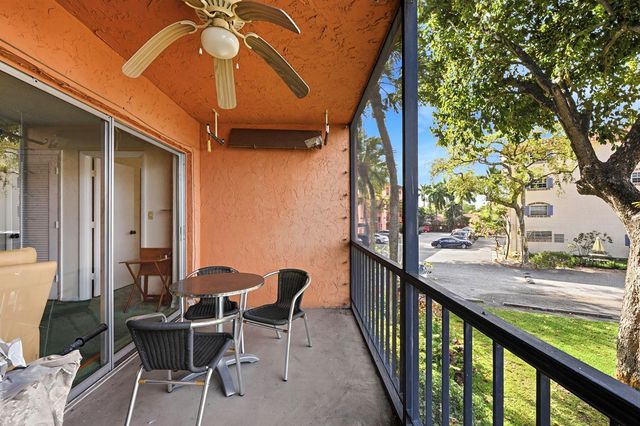 630 Tennis Club Drive Apt 204, Fort Lauderdale, FL 33311
