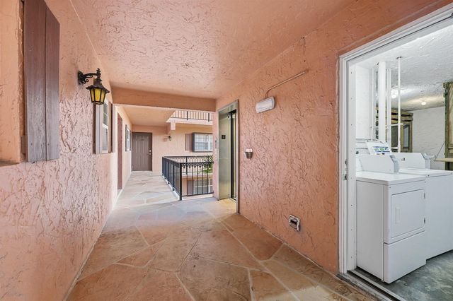 630 Tennis Club Drive Apt 204, Fort Lauderdale, FL 33311