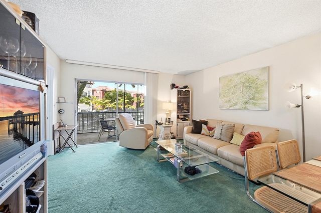 630 Tennis Club Drive Apt 204, Fort Lauderdale, FL 33311