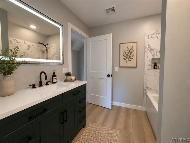 7395 Maple Road East, Newstead, NY 14001