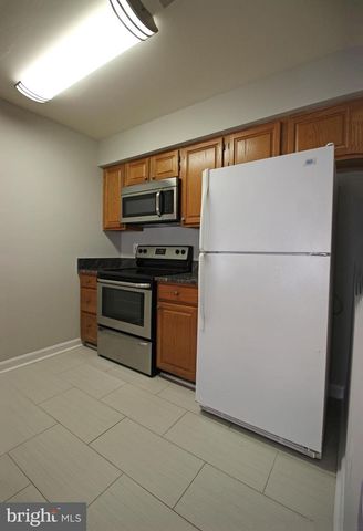 3803 SALEMWAY CT, Woodbridge, VA 22192