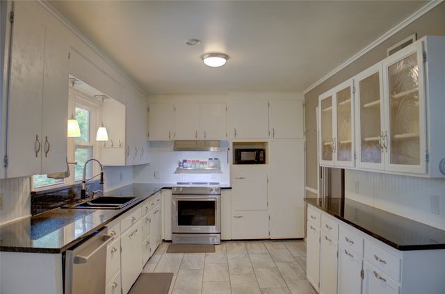 2518 S Winston Avenue, Tulsa, OK 74114