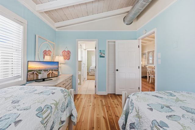 162 Norris Dr., Pawleys Island, SC 29585