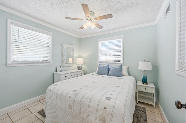 162 Norris Dr., Pawleys Island, SC 29585