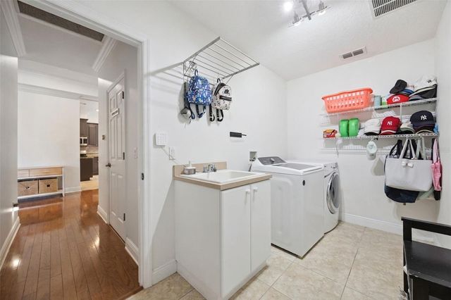 5427 NAGAMI DRIVE, Windermere, FL 34786