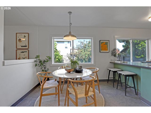 4737 Ne MASON St, Portland, OR 97218