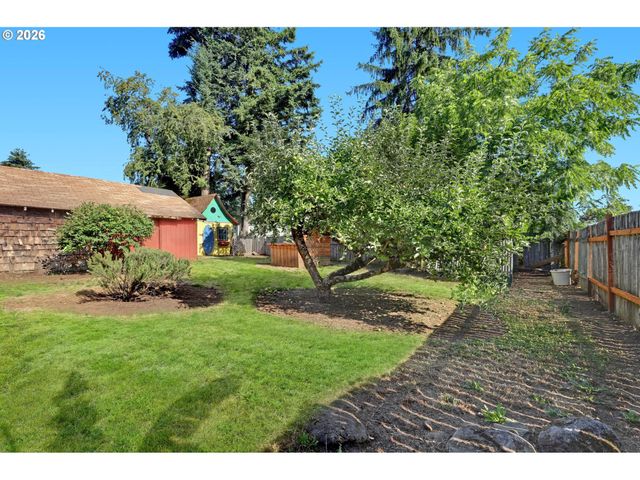 4737 Ne MASON St, Portland, OR 97218