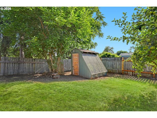 4737 Ne MASON St, Portland, OR 97218