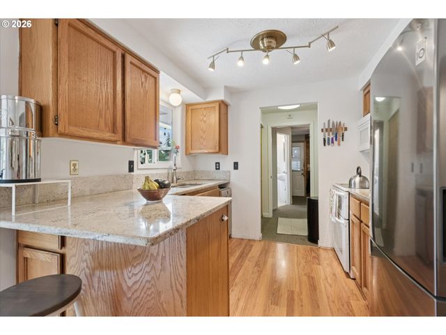 22222 S DANS Ave, Beavercreek, OR 97004