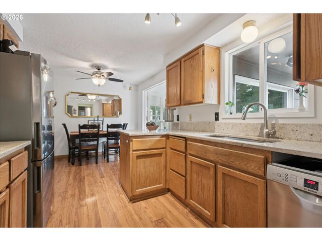 22222 S DANS Ave, Beavercreek, OR 97004