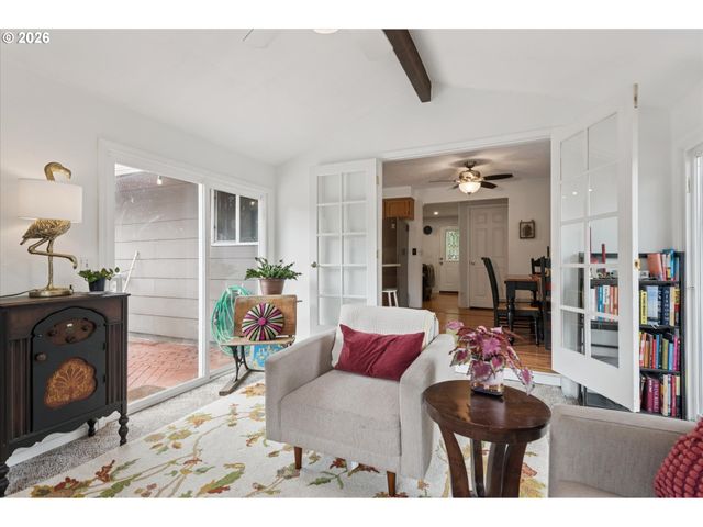 22222 S DANS Ave, Beavercreek, OR 97004