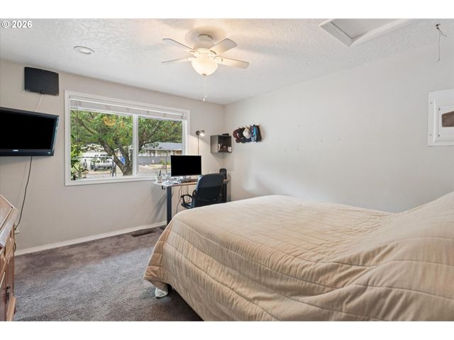 22222 S DANS Ave, Beavercreek, OR 97004