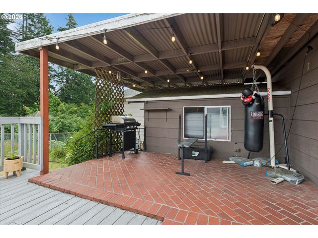 22222 S DANS Ave, Beavercreek, OR 97004