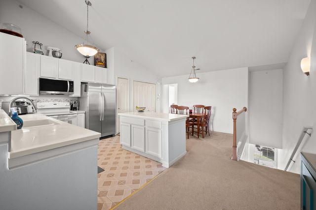 3238 Johanna Ware W, Wixom, MI 48393