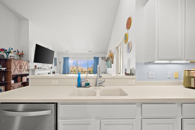 3238 Johanna Ware W, Wixom, MI 48393