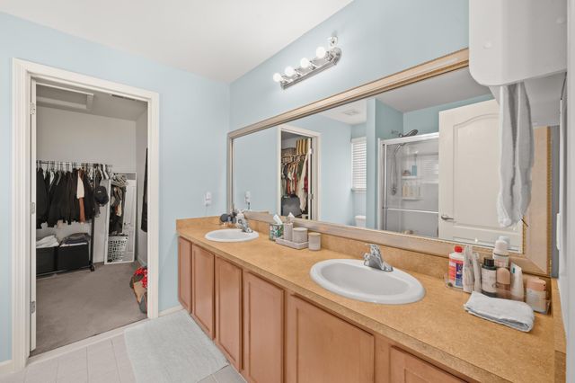 3238 Johanna Ware W, Wixom, MI 48393