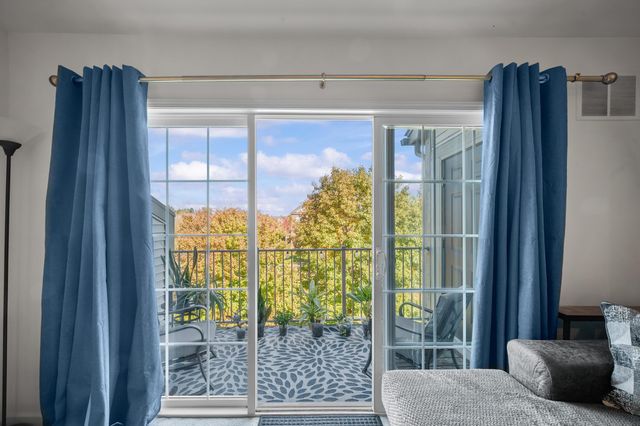 3238 Johanna Ware W, Wixom, MI 48393