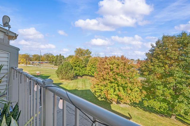 3238 Johanna Ware W, Wixom, MI 48393