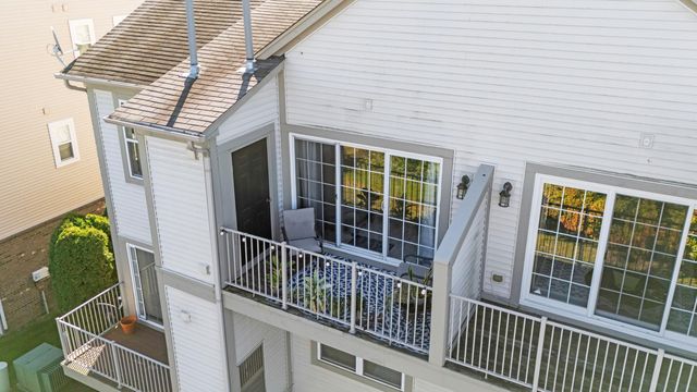 3238 Johanna Ware W, Wixom, MI 48393