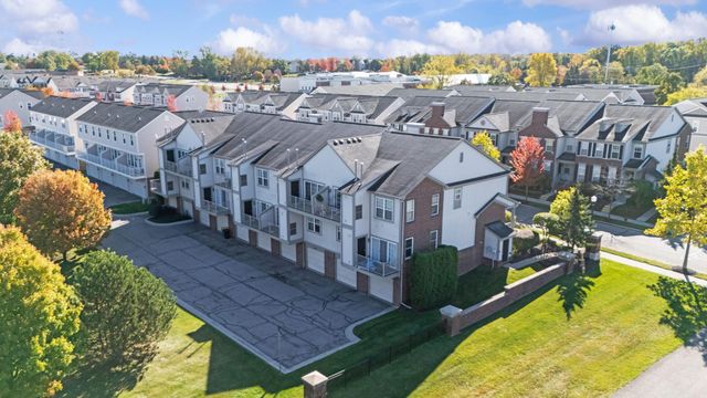 3238 Johanna Ware W, Wixom, MI 48393