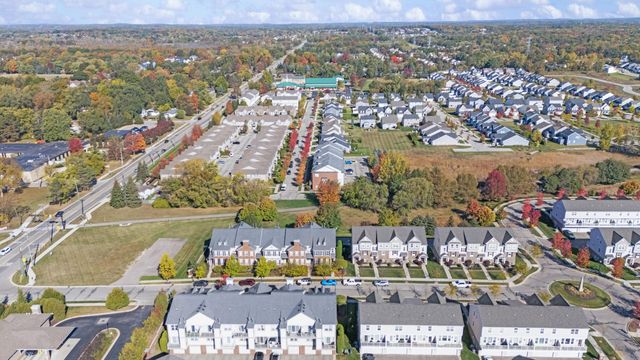 3238 Johanna Ware W, Wixom, MI 48393