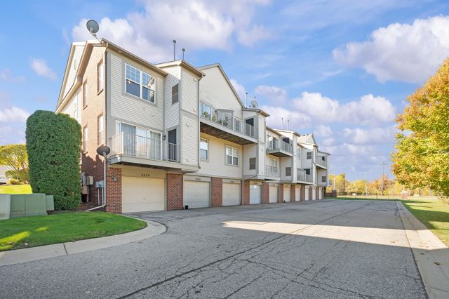 3238 Johanna Ware W, Wixom, MI 48393