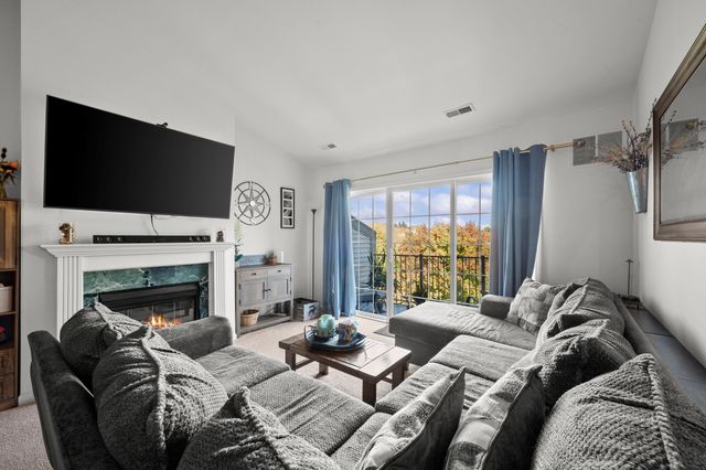 3238 Johanna Ware W, Wixom, MI 48393