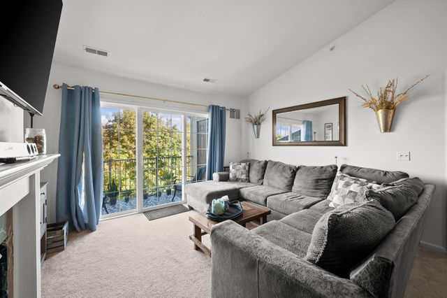 3238 Johanna Ware W, Wixom, MI 48393