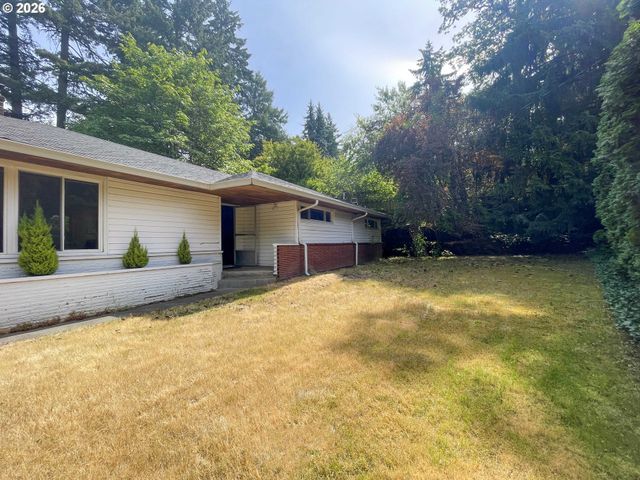 18100 BRYANT Rd, Lake Oswego, OR 97034