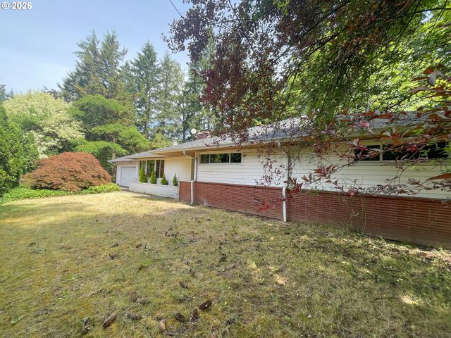 18100 BRYANT Rd, Lake Oswego, OR 97034