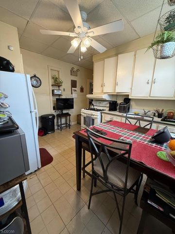 1404 Roselle St, Linden City, NJ 07036