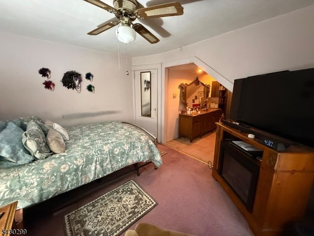 1404 Roselle St, Linden City, NJ 07036