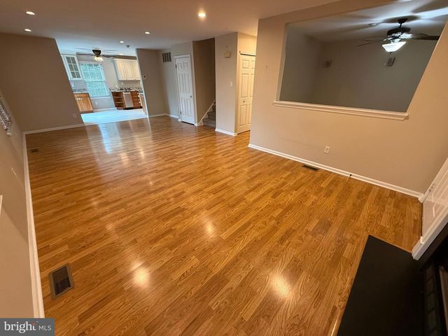 81 KIRKWOOD DR, Newtown, PA 18940