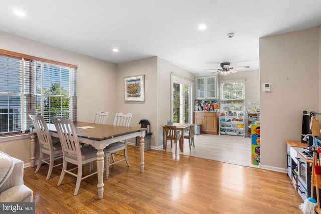 81 KIRKWOOD DR, Newtown, PA 18940