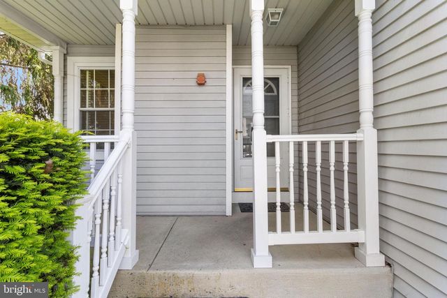 81 KIRKWOOD DR, Newtown, PA 18940
