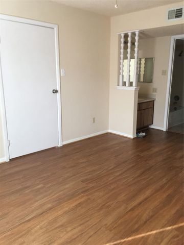 1500 Bay Area Boulevard 278, Houston, TX 77058