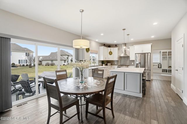 9556 Janes Way, Sylvania, OH 43560