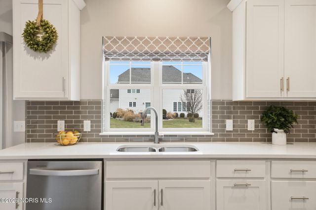 9556 Janes Way, Sylvania, OH 43560