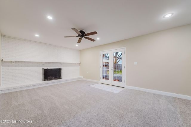 4503 Gaudet Rd, Jeffersontown, KY 40299