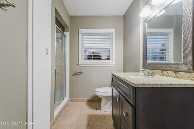 4503 Gaudet Rd, Jeffersontown, KY 40299