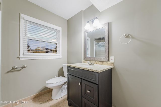 4503 Gaudet Rd, Jeffersontown, KY 40299