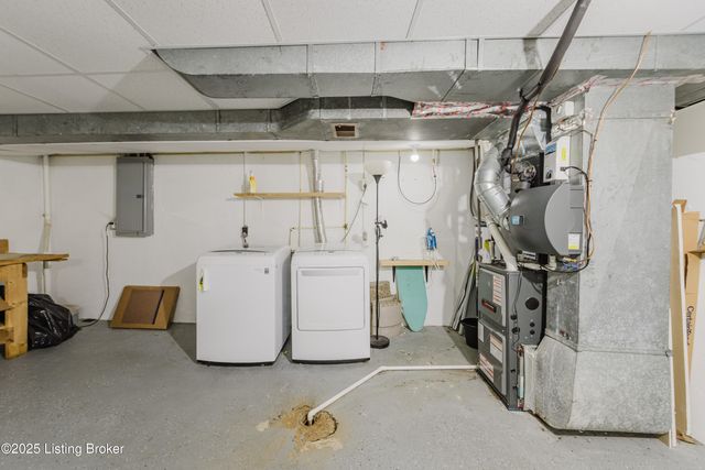 4503 Gaudet Rd, Jeffersontown, KY 40299