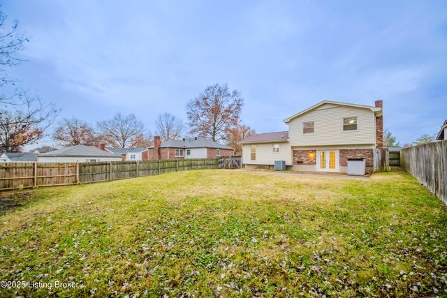 4503 Gaudet Rd, Jeffersontown, KY 40299