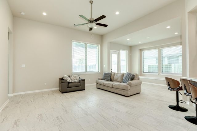 10115 Maclaren Drive, Iowa Colony, TX 77583