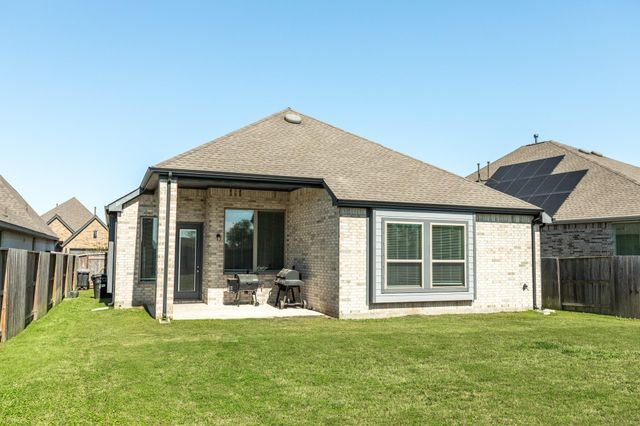 10115 Maclaren Drive, Iowa Colony, TX 77583