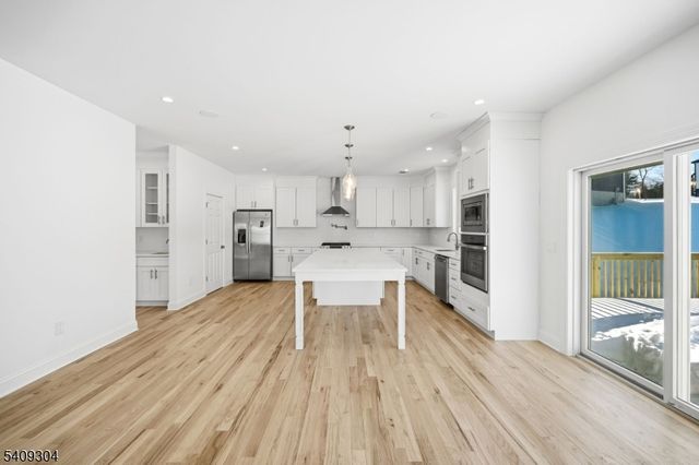 29 Eagles Nest Ter, West Milford Twp., NJ 07480